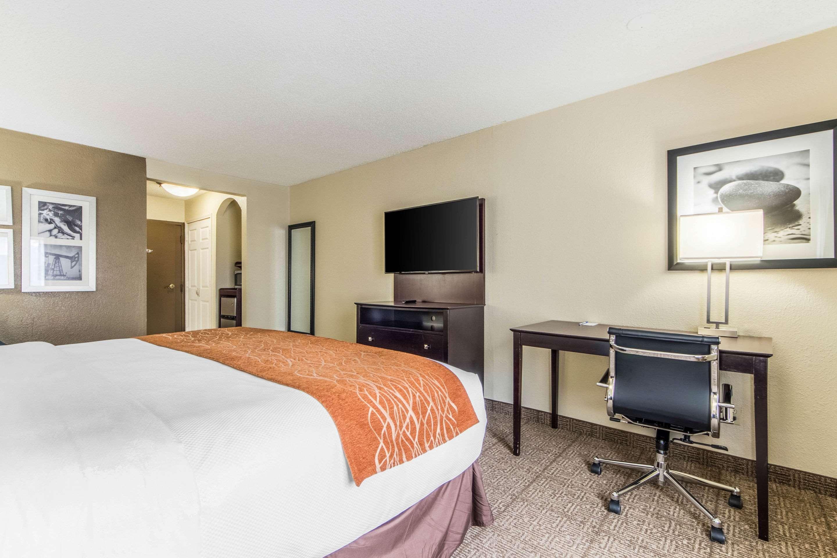 Comfort Inn Dallas Park Central Экстерьер фото