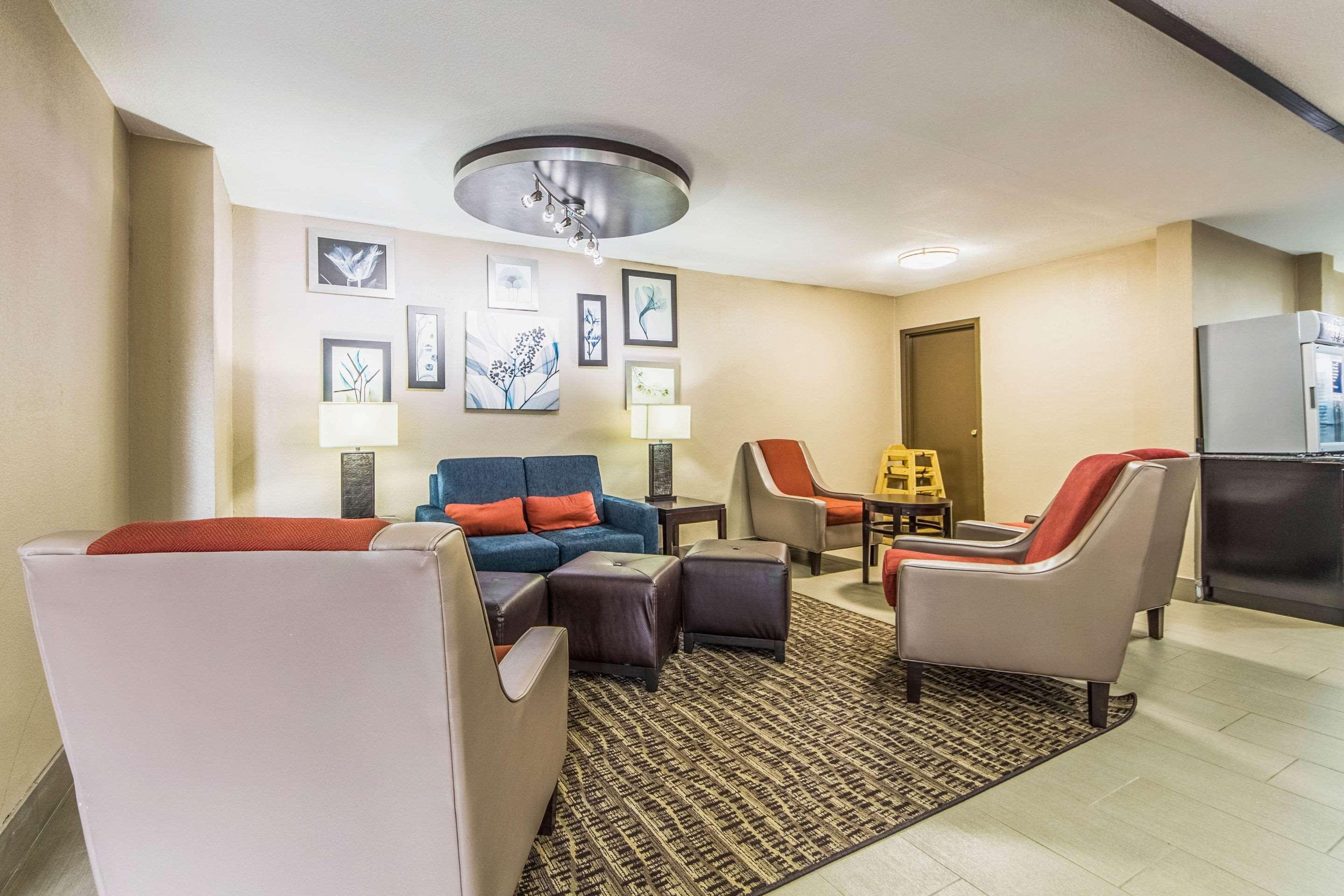 Comfort Inn Dallas Park Central Экстерьер фото
