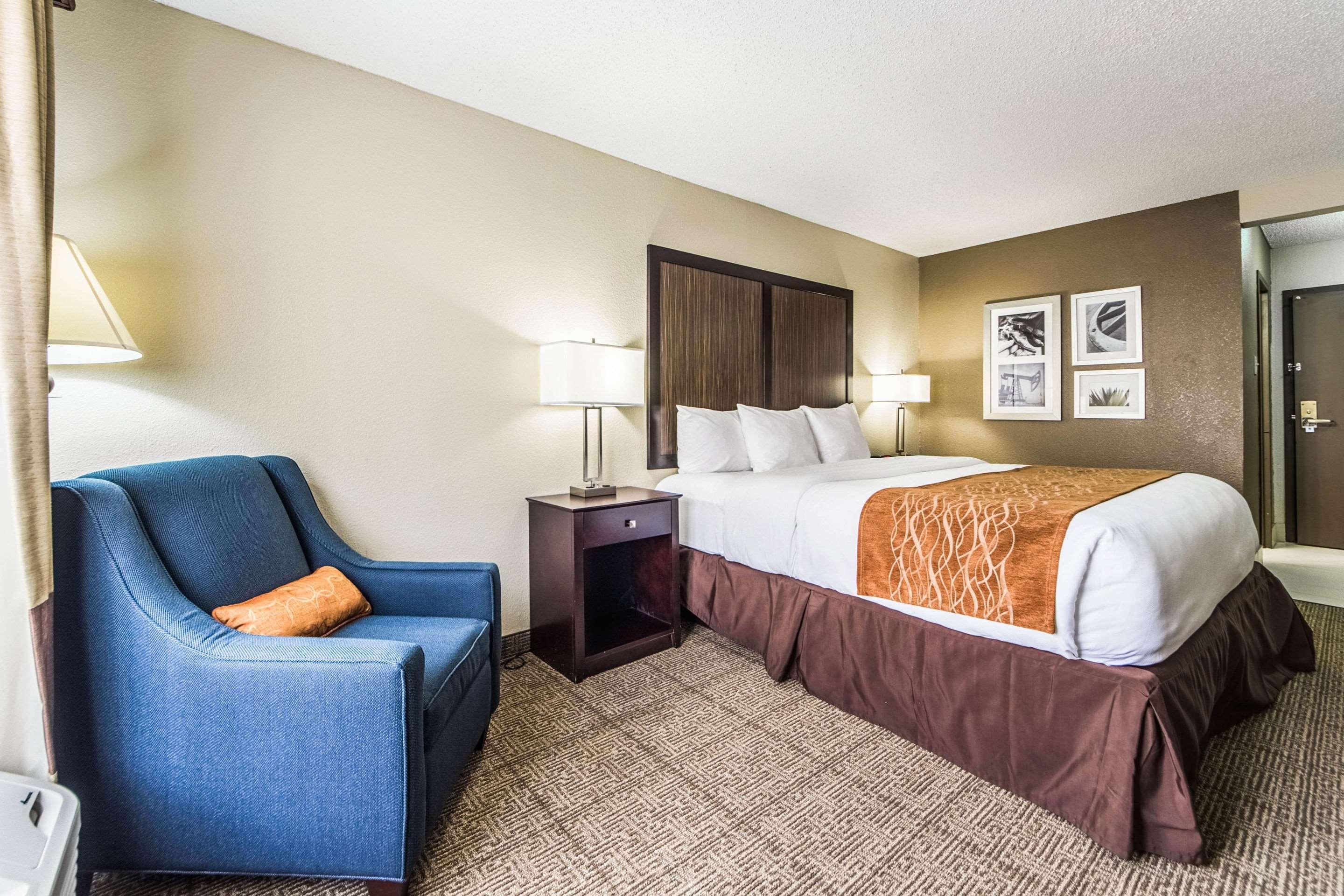 Comfort Inn Dallas Park Central Экстерьер фото