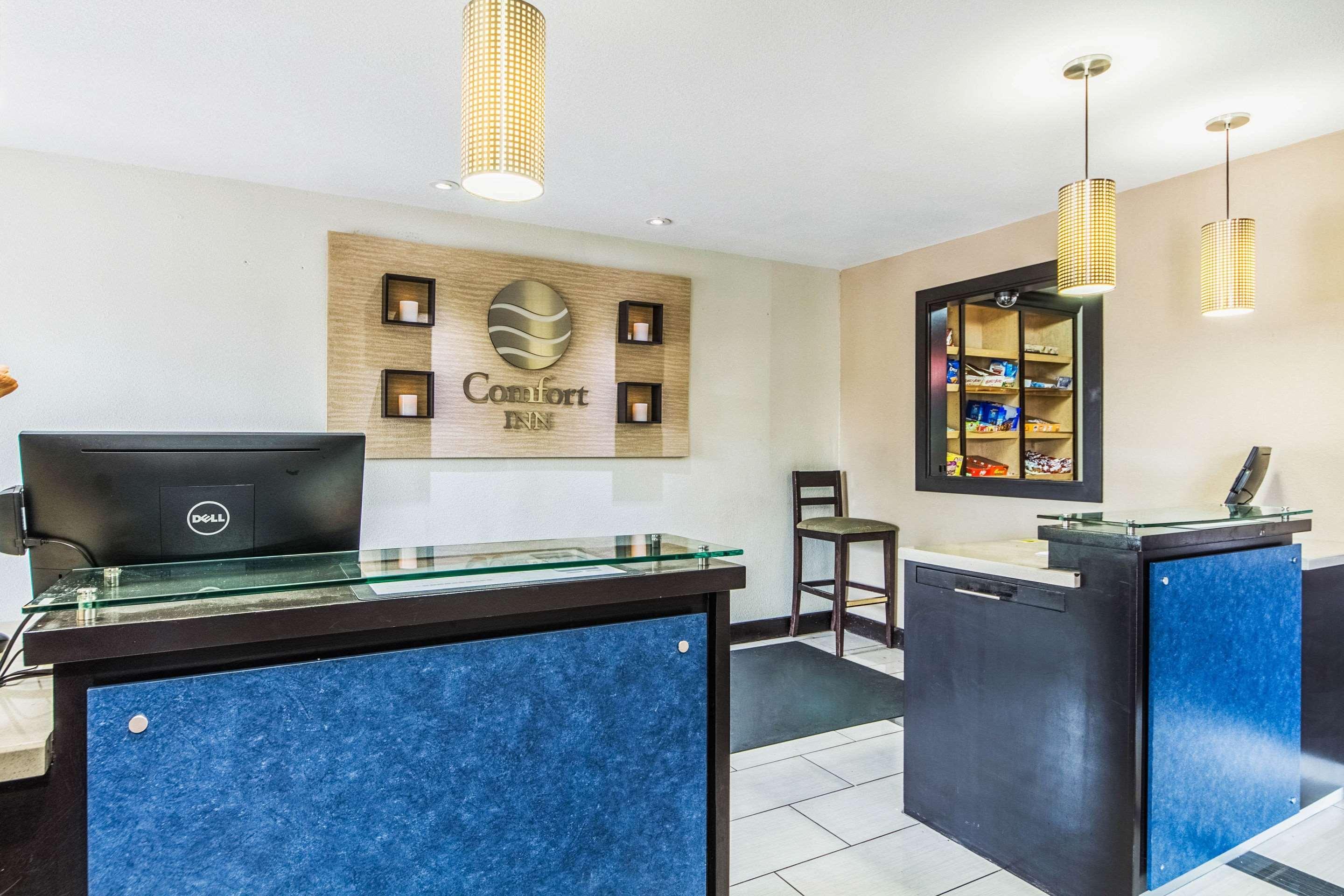 Comfort Inn Dallas Park Central Экстерьер фото