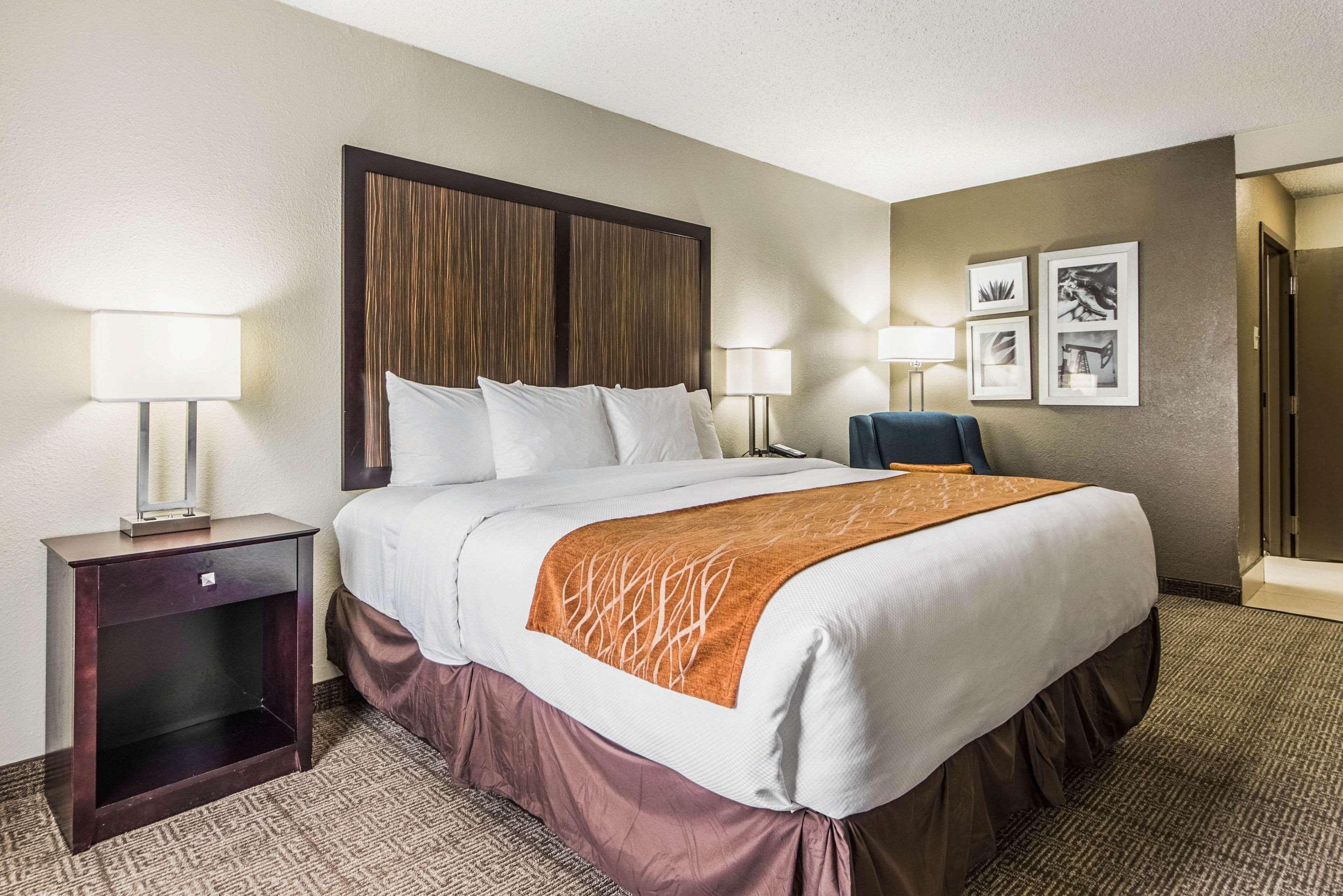 Comfort Inn Dallas Park Central Экстерьер фото
