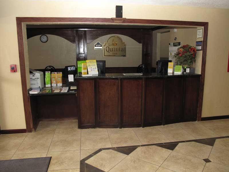Comfort Inn Dallas Park Central Экстерьер фото