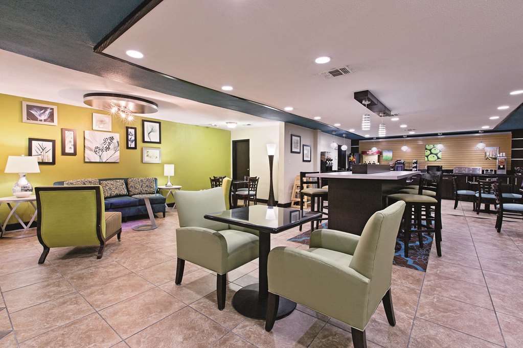 Comfort Inn Dallas Park Central Интерьер фото