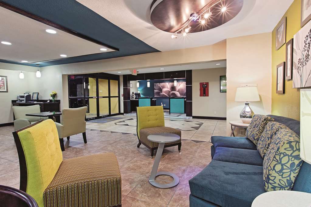 Comfort Inn Dallas Park Central Интерьер фото