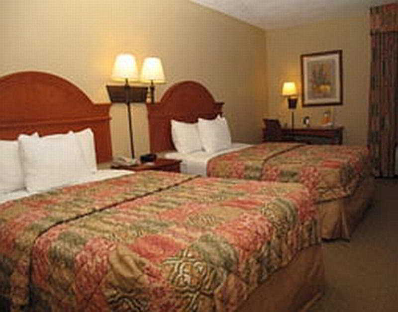 Comfort Inn Dallas Park Central Экстерьер фото
