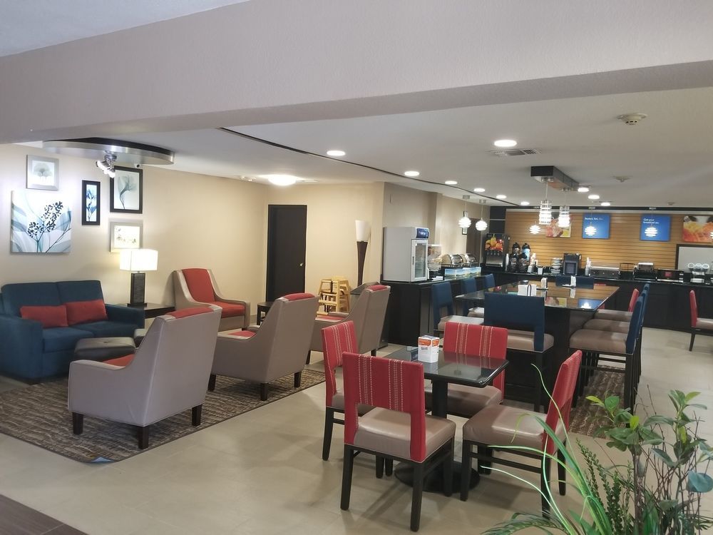 Comfort Inn Dallas Park Central Экстерьер фото