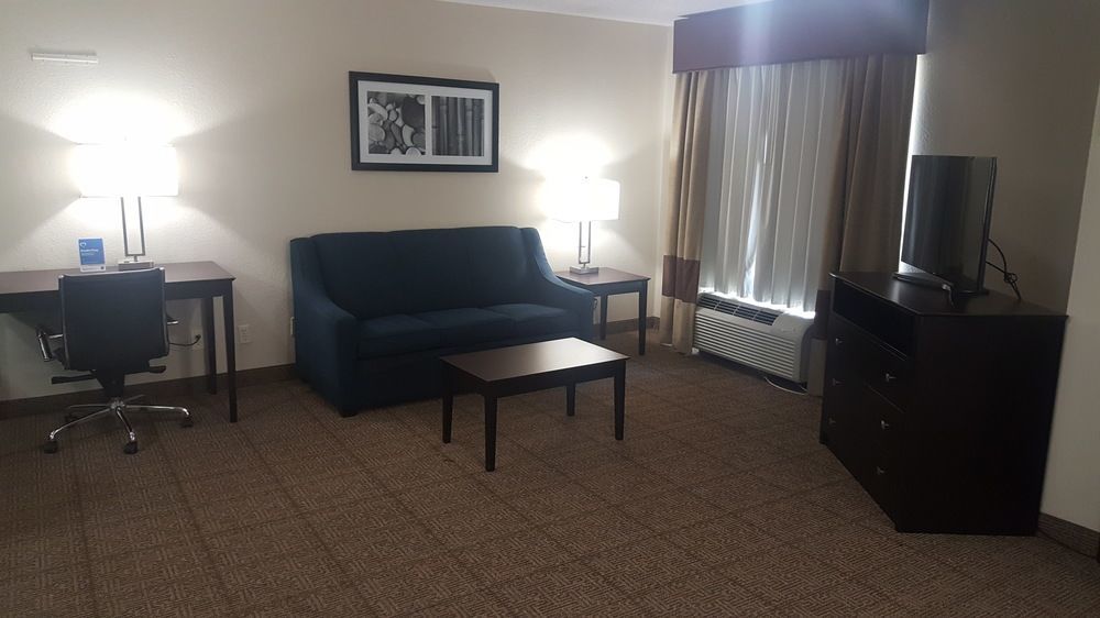 Comfort Inn Dallas Park Central Экстерьер фото